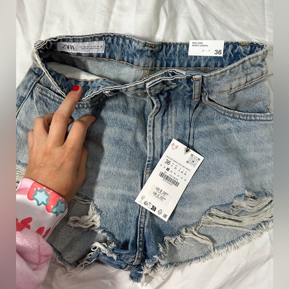 ZARA - Size 36 Jean Shorts - NWT never used - Picture 3 of 5